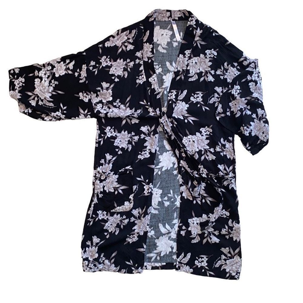 Spiritual Gangster Maya Kimono 
